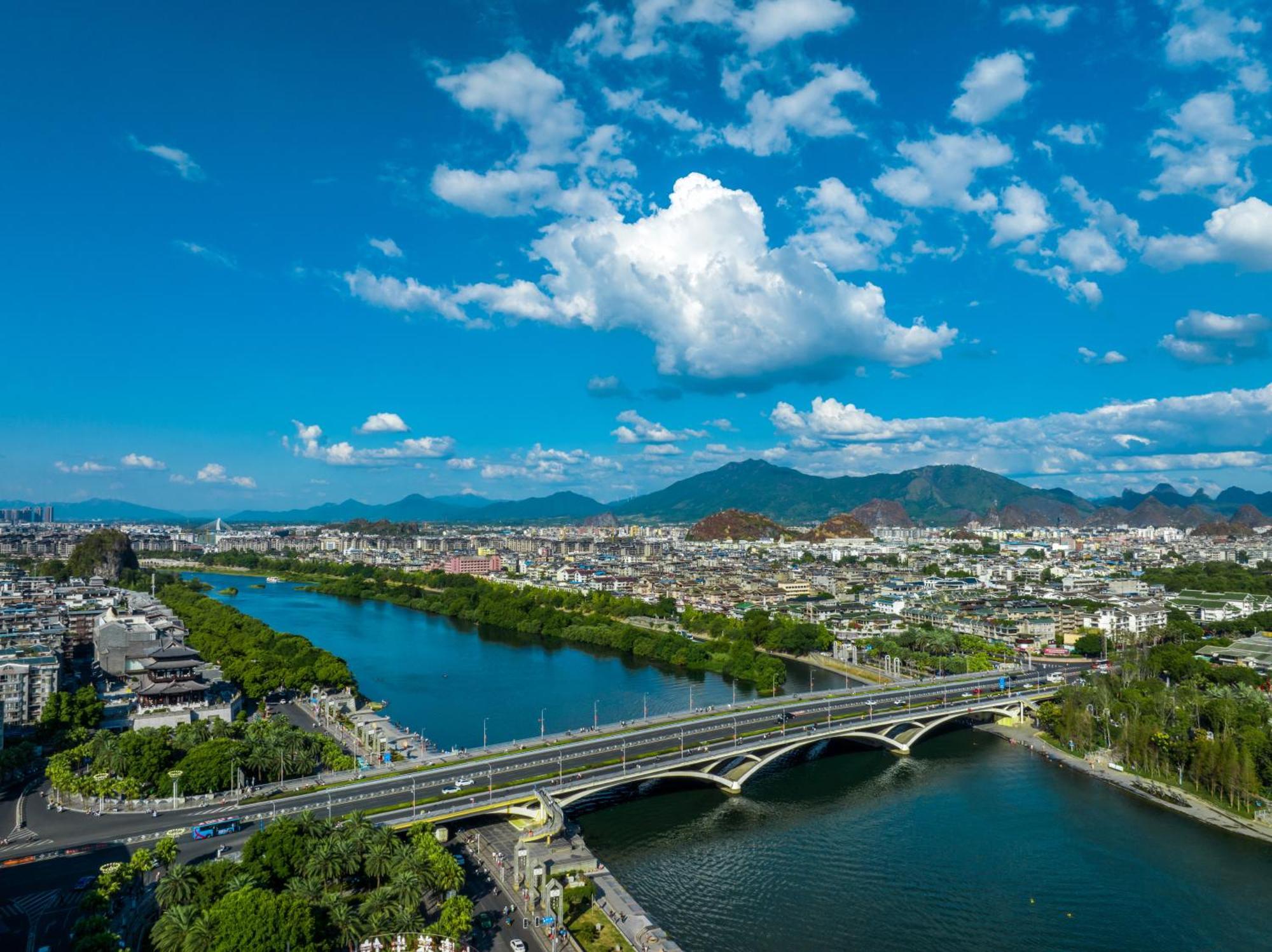 Riverside Wing Hotel Guilin Exterior foto